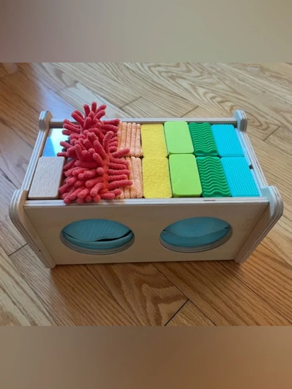 Lovevery Montessori Sensory Box WoodenTexture Box